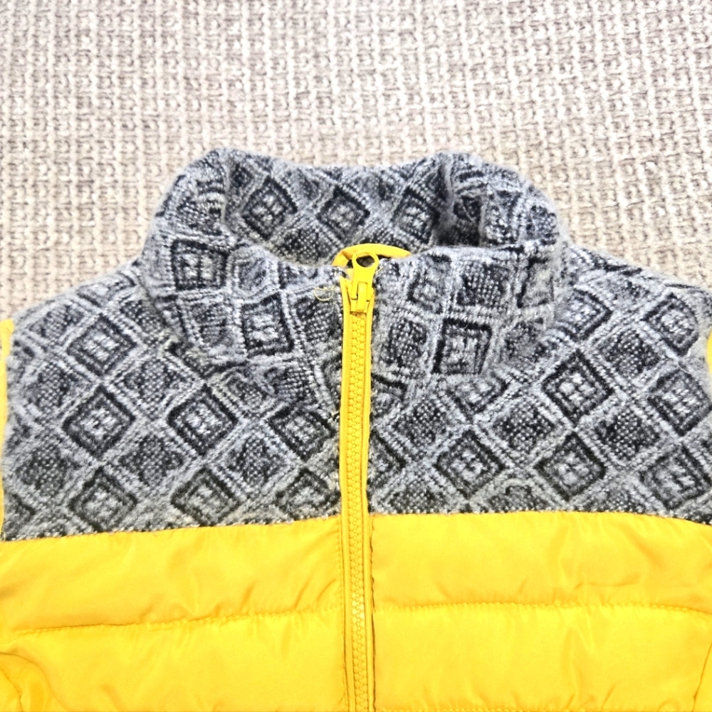 Ruff and Hewn Yellow Quilted Vest with Patterned Collar Women's Size Medium - Picture 3 of 8
